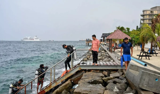 Recuperati i corpi dei sub morti alle Maldive [foto: AdnKronos]