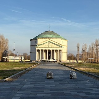 Il mausoleo della Bela Rosin Il mausoleo della Bela Rosin
