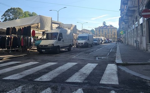 Dai parcheggi alle voragini, ecco le novità per il mercato di piazza Borromini
