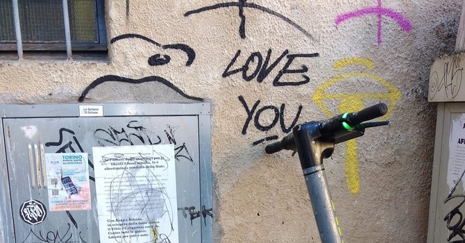 L'incidente ha visto coinvolto un monopattino L'incidente ha visto coinvolto un monopattino