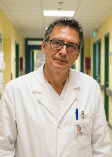 Il dott. Luigi Conforti, direttore della Struttura complessa di Ortopedia e Traumatologia Il dott. Luigi Conforti, direttore della Struttura complessa di Ortopedia e Traumatologia