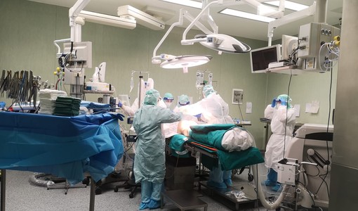 Da Andria A Torino: i polmoni di un donatore pugliese deceduto arrivano alle Molinette Da Andria A Torino: i polmoni di un donatore pugliese deceduto arrivano alle Molinette