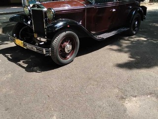 Auto storiche in mostra a Piazza d'Armi Auto storiche in mostra a Piazza d'Armi