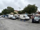 Paura al mercato di Santa Rita, ambulante accerchiata e importunata dal "branco" Paura al mercato di Santa Rita, ambulante accerchiata e importunata dal "branco"