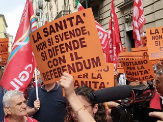 Corteo a sostegno del referendum per la Sanità Pubblica