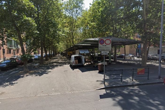 Mercato corso Taranto, il Comune ribadisce: "Apertura fino alle 18 due giorni a settimana"