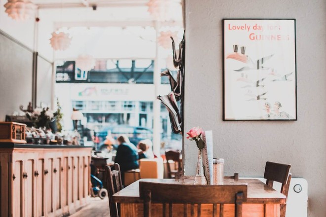 Musica di sottofondo per ristorante: un ingrediente invisibile che fa la differenza