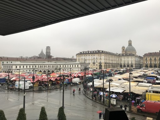 Coronavirus, sospesi da domani a Torino i mercati all'aperto in attesa di capire come tenerli aperti