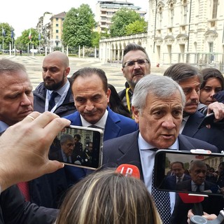 Corteo pro-Palestina a Torino, Lollobrigida contro i manifestanti: &quot;Sono squadracce&quot;