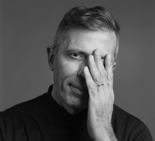 Matteo Zanotti Russo, da Torino alla trincea del beauty: “Ho scritto questo libro per fermare una guerra”