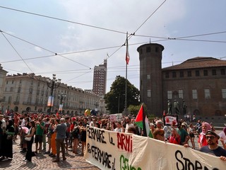 Manifestazione Pro Pal nel centro di Torino
