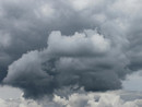 Meteo, l'autunno si fa sentire con cieli grigi e uggiosi Meteo, l'autunno si fa sentire con cieli grigi e uggiosi