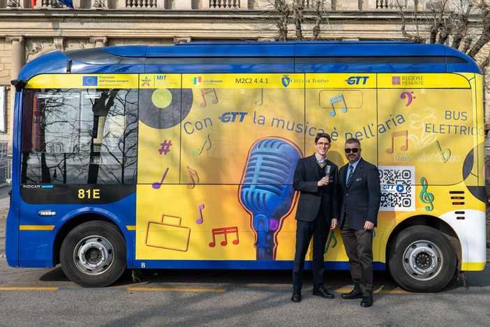 Ogni mese una grafica diversa e iniziative a bordo