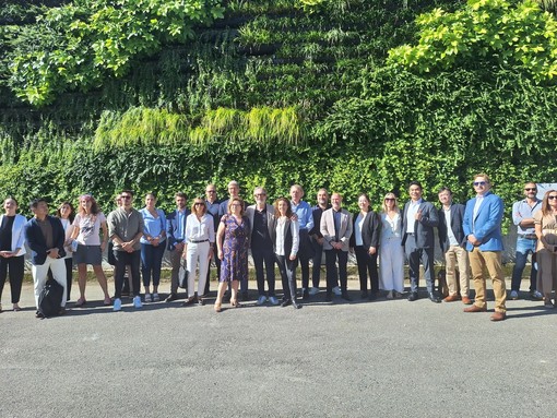 Nella scuola Sandro Pertini arriva la parete verde anti-smog delle Atp Finals 2024