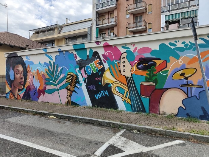Il nuovo murale di via San Matteo a Nichelino