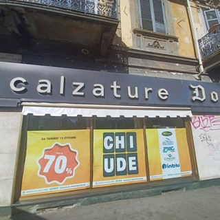 negozio chiude