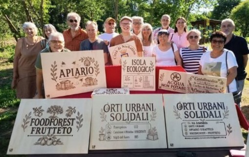 Nichelino Fertile inaugura la nuova cartellonistica realizzata dagli allievi dell'Unitre Nichelino Fertile inaugura la nuova cartellonistica realizzata dagli allievi dell'Unitre