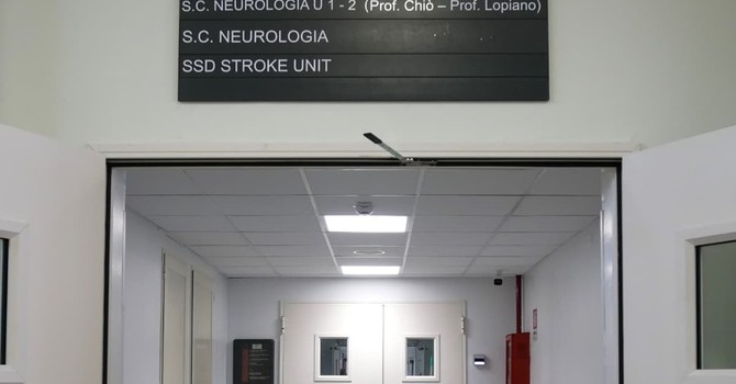 Cede un controsoffitto delle Molinette: chiusa la sala operatoria di Neurochirurgia Cede un controsoffitto delle Molinette: chiusa la sala operatoria di Neurochirurgia