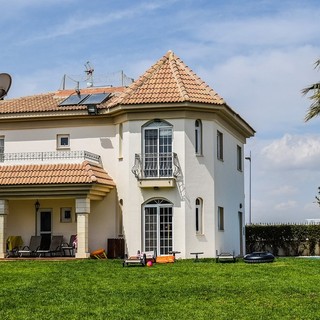 L’importanza dell’Outdoor: eleganza e benessere negli spazi esterni di una Villa moderna