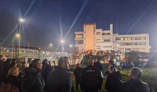 L’orto di Matteo si prepara al Natale: fiori, volontariato e un nuovo arco L’orto di Matteo si prepara al Natale: fiori, volontariato e un nuovo arco