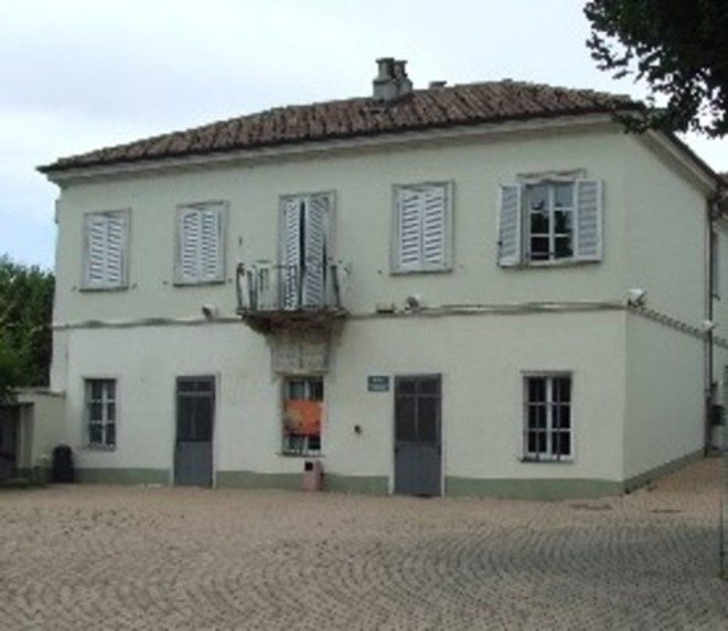 Dopo anni di silenzio, riapre il centro Principessa Isabella: il quartiere festeggia con “FolleMente”