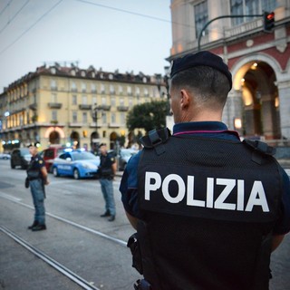 Un chilo di marijuana e armi: blitz della polizia nel quartiere San Paolo