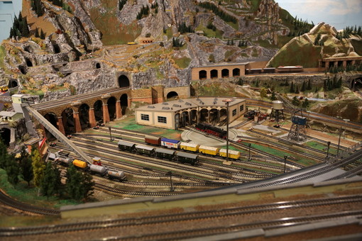 Il plastico ferroviario di via Sacchi apre in via straordinaria Il plastico ferroviario di via Sacchi apre in via straordinaria