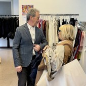 Moda sostenibile e solidarietà: torna il Mercatino Solidale di Abito