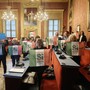 &quot;Sì al referendum sulla cittadinanza&quot;, protesta nella Sala di Torino