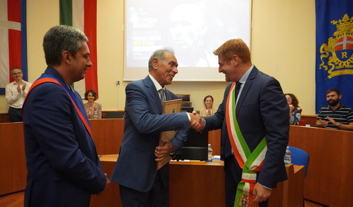 Rivoli conferisce la cittadinanza onoraria al Premio Oscar Wes Studi
