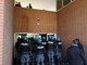 Volantini Fuan al Campus Einaudi: a Torino la polizia allontana giovani dei centri sociali