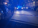 Via Avogadro transennata, dopo il crollo del palo della luce Via Avogadro transennata, dopo il crollo del palo della luce