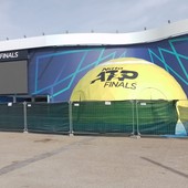 Atp Finals, un'enorme palla da tennis sorge di fronte al Pala Olimpico: l'attesa è (quasi) finita