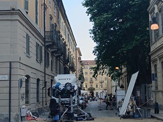 Il set della terza stagione di Lidia Poet in piazza Cavour