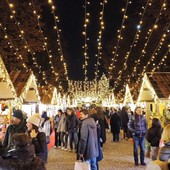 Inaugurata la pista di pattinaggio in piazza Solferino Inaugurata la pista di pattinaggio in piazza Solferino