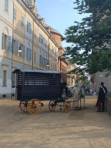 Il set della terza stagione di Lidia Poet in piazza Cavour