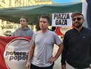 Potere al Popolo e Usb hanno dato il via ad una protesta dal loggione Potere al Popolo e Usb hanno dato il via ad una protesta dal loggione