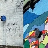 Piazza del Fieno prima e dopo il 'restauro' grazie alla street art Piazza del Fieno prima e dopo il 'restauro' grazie alla street art