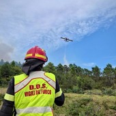 Incendi boschivi, il massiccio impiego di risorse dei Vigili del Fuoco: ore di intervento sei volte superiori al 2025