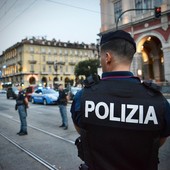 Un chilo di marijuana e armi: blitz della polizia nel quartiere San Paolo