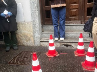 La posa delle pietre d'inciampo