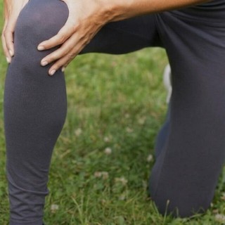 Protesi di ginocchio e sport: quando serve e cosa aspettarsi Protesi di ginocchio e sport: quando serve e cosa aspettarsi