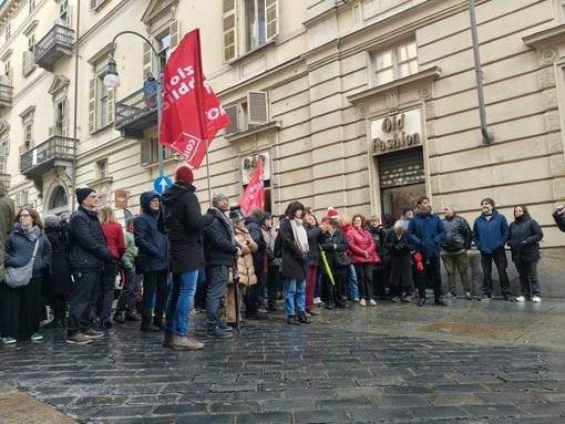 Protesta davanti a Palazzo Lascaris per il nuovo Piano socio sanitario