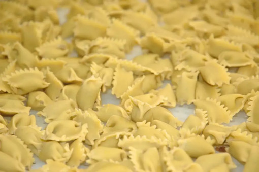 Plinto: il raviolo del futuro nasce a Torino e reinterpretata la tradizione piemontese Plinto: il raviolo del futuro nasce a Torino e reinterpretata la tradizione piemontese