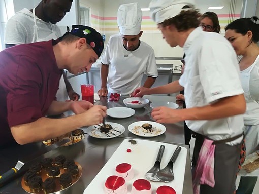 La formazione che &quot;VALE&quot;: oltre 70 ragazzi italiani e francesi trovano lavoro come pasticceri e gelatieri