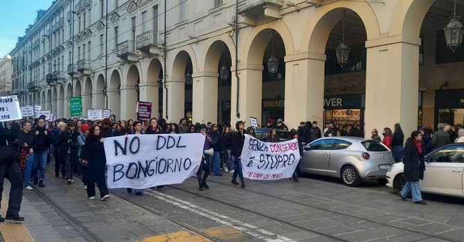 Collettivi, associazioni femministe e Cgil in piazza contro il Ddl Bongiorno