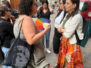 Protesta davanti alla sede Adecco di Torino