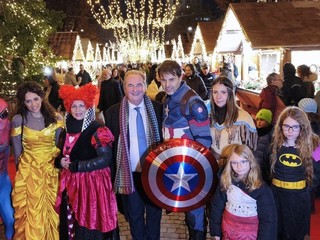 Inaugurata la pista di pattinaggio in piazza Solferino Inaugurata la pista di pattinaggio in piazza Solferino