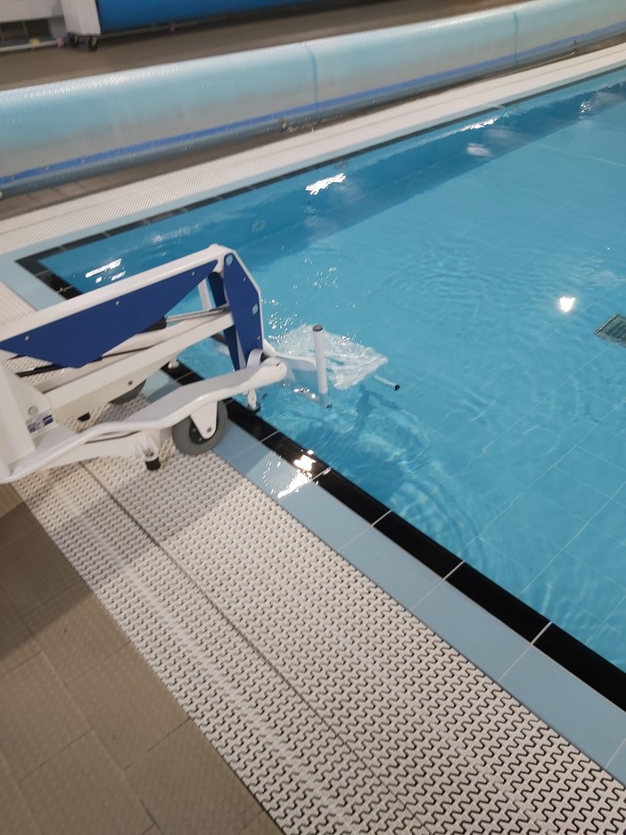 Riapre la Piscina Cecchi, scatta il nuoto libero ad Aurora Riapre la Piscina Cecchi, scatta il nuoto libero ad Aurora