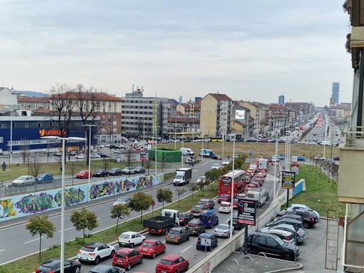 Piazza Baldissera, Lapietra boccia il nuovo progetto: &quot;Simile al nostro, ma favorisce le auto e non tram, pedoni e bici&quot;